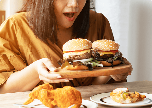 نگار احمدیان 